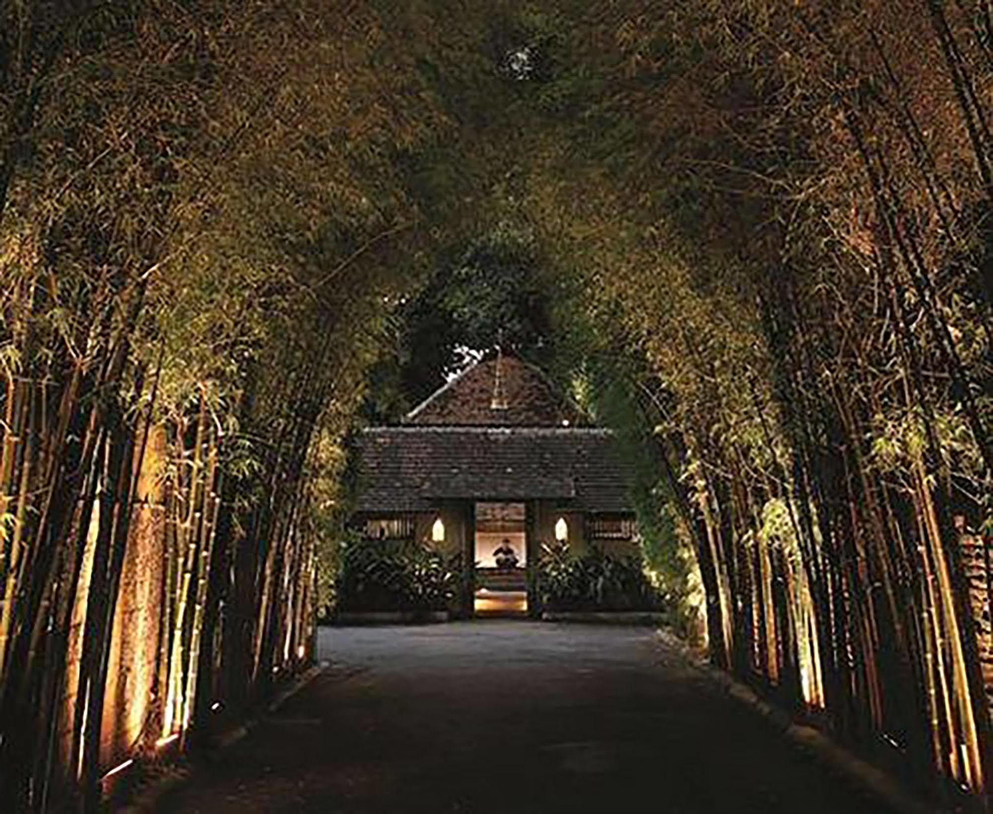 Tamarind Village Chiang Mai Exteriör bild